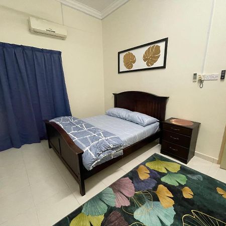 No 61 Nazirin Homestay Tmn Indah Raya 2 Manjung Лумут Екстериор снимка